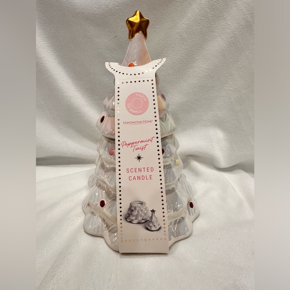 ALDI Limited Edition 2024 Huntington Home White Christmas Tree Scented Candle - Picture 1 of 3